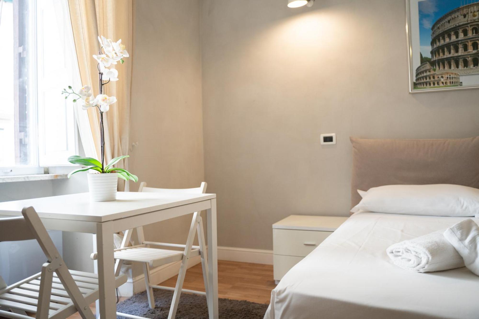 Key Apartment San Giovanni Rome Exterior photo